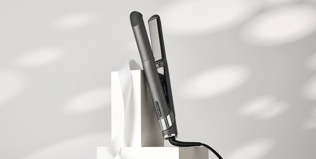 How to Clean Straighteners