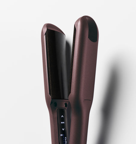 The Dark Burgundy Contouring Wide Iron